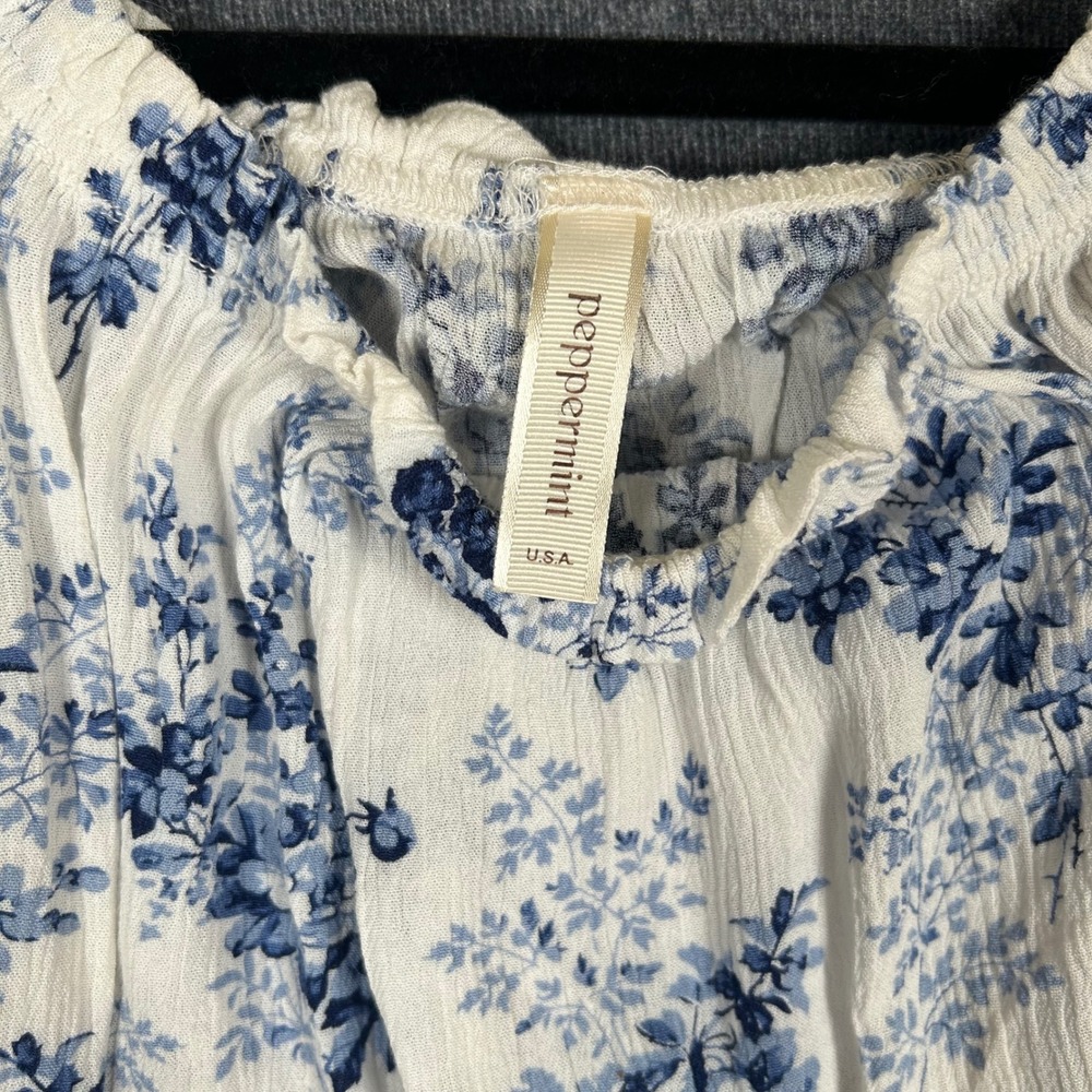 Peppermint Top Womens Small White Blue Floral Off Shoulder Bell Sleeve Boho - Picture 4 of 7